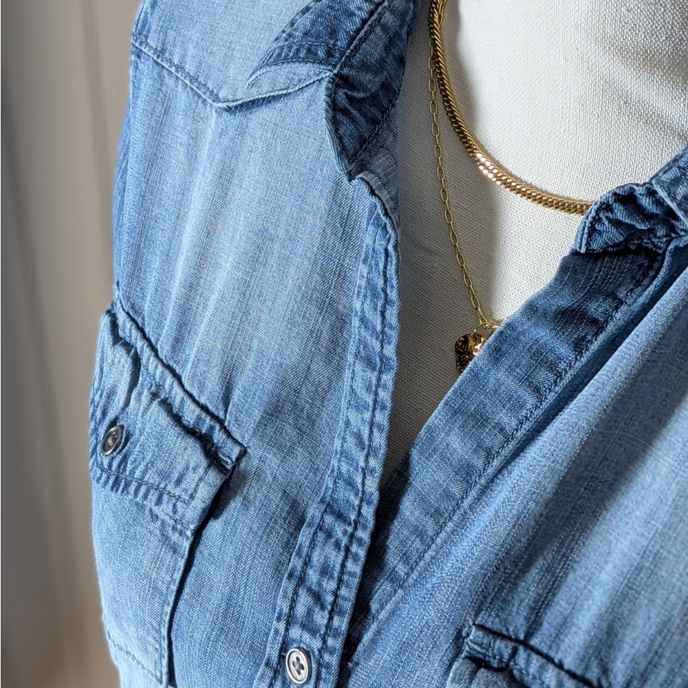 Anthropologie Cloth & Stone Chambray Denim Button Down Shirt XS Tencel - Picture 3 of 6